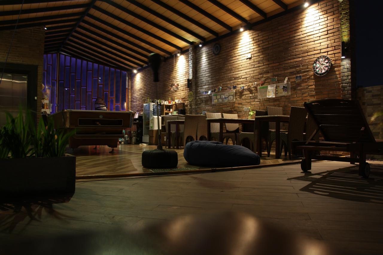 Bali Caps Hostel Kuta Lombok Exterior foto